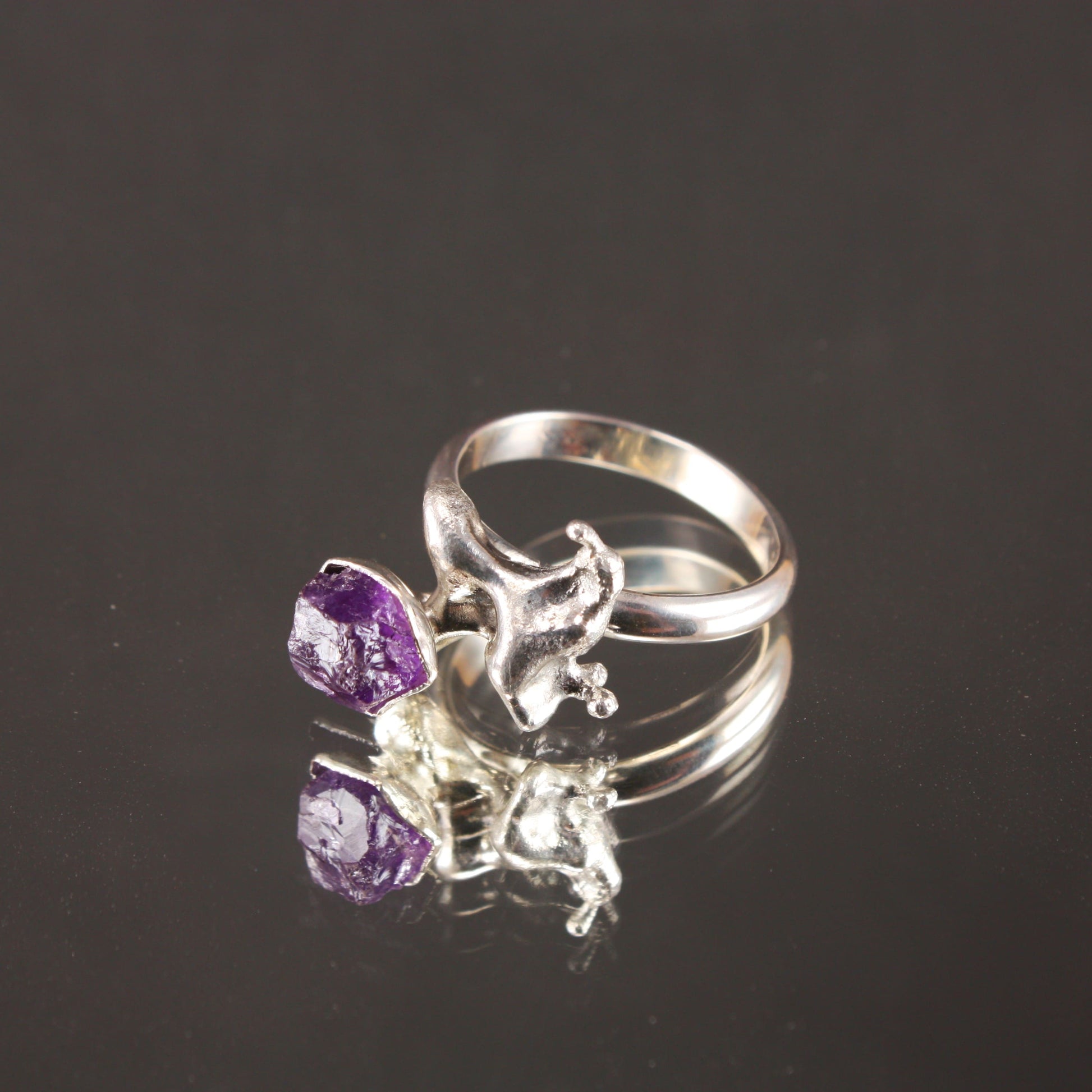 Cast-Ring-with-Amethyst