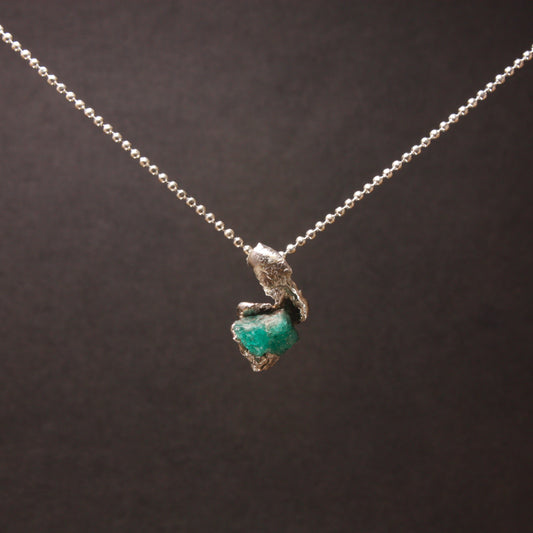 Raw-Emerald-Necklace