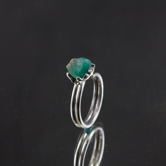 Raw-Emerald-Ring