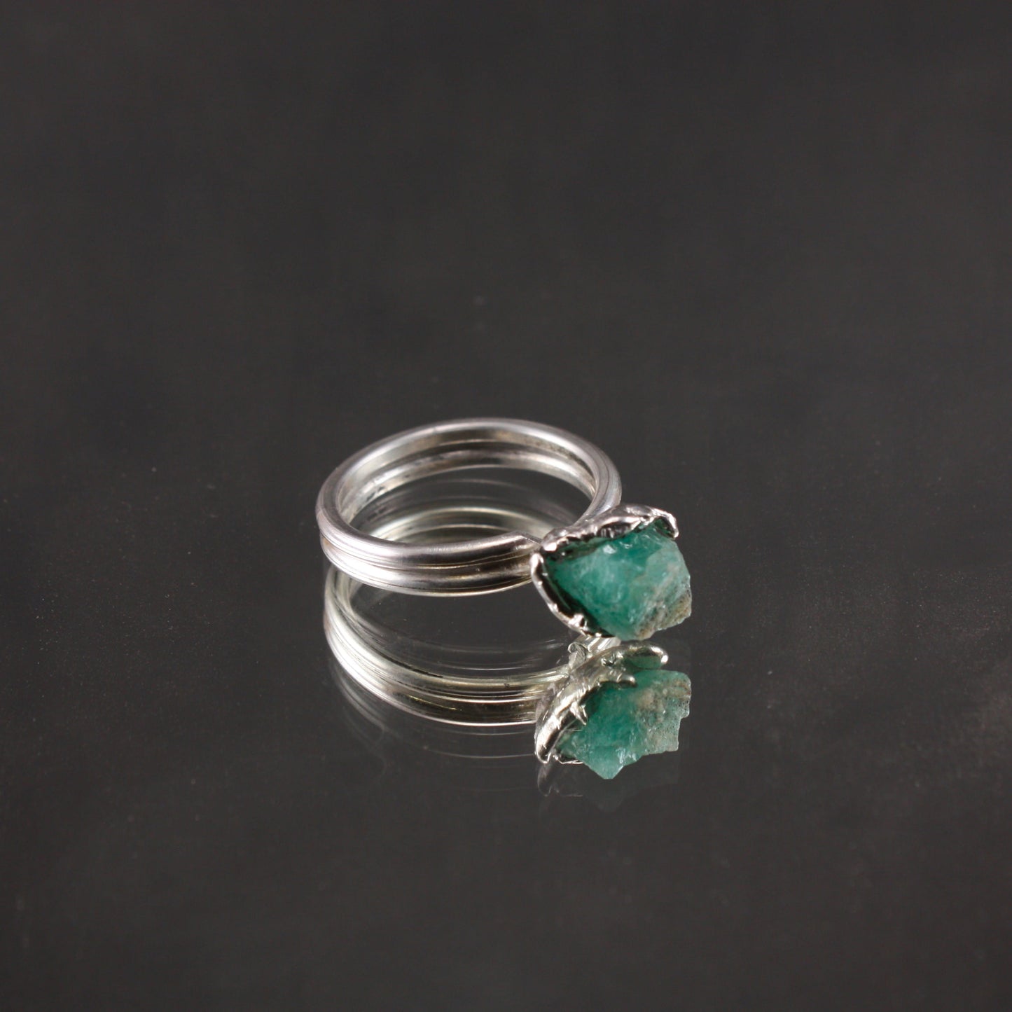 Raw-Emerald-Ring