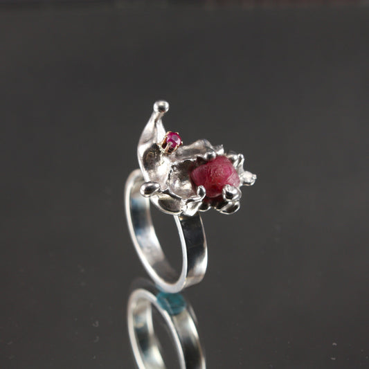 Water-Cast-Spinel-and-Ruby-Ring