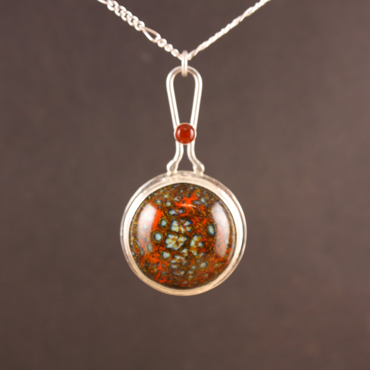 enamel_pendant_with_carnelian-min