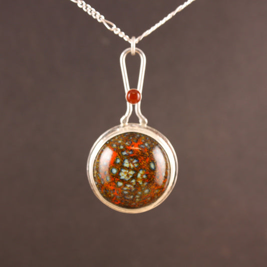 enamel_pendant_with_carnelian-min