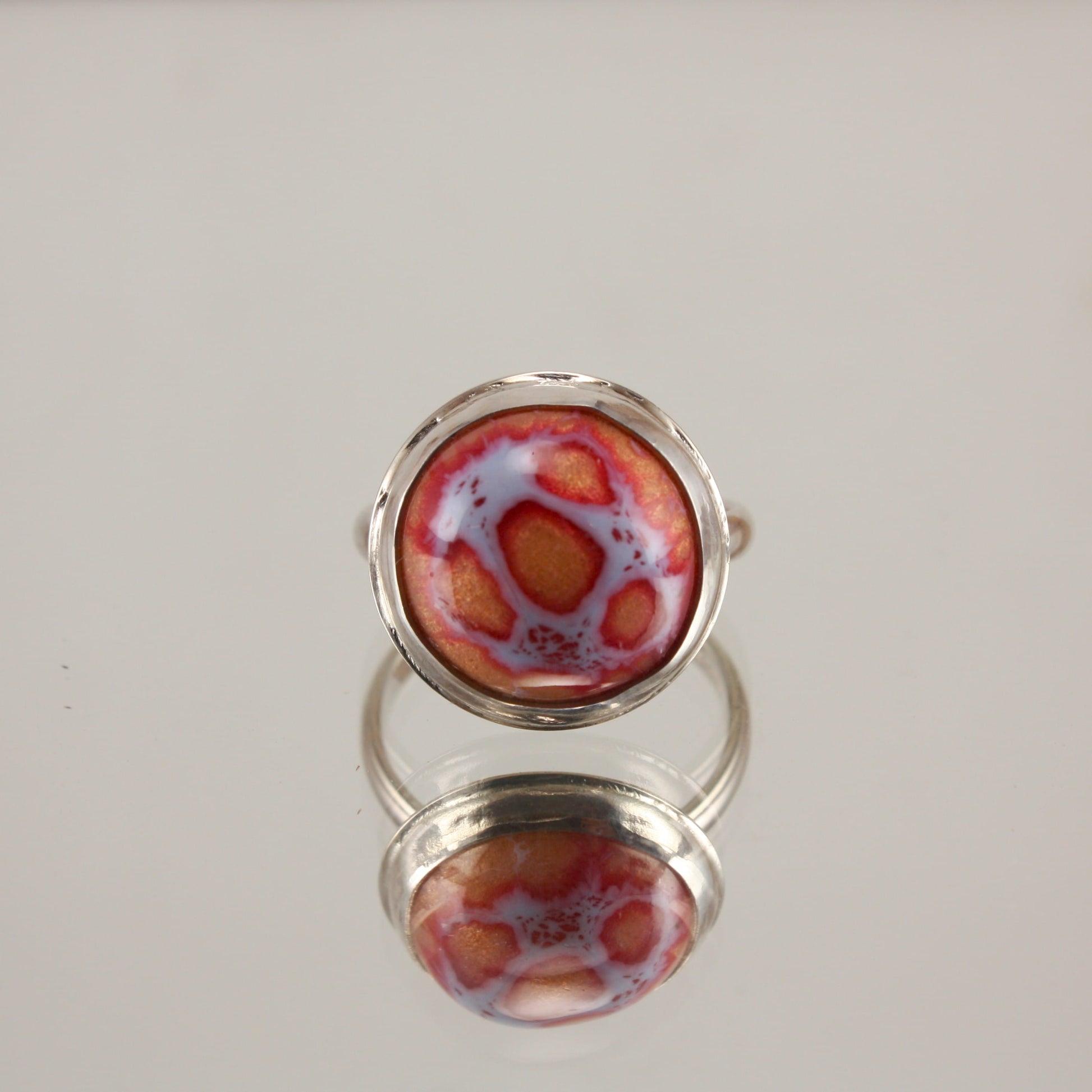 peach-and-red-round-enamel-ring