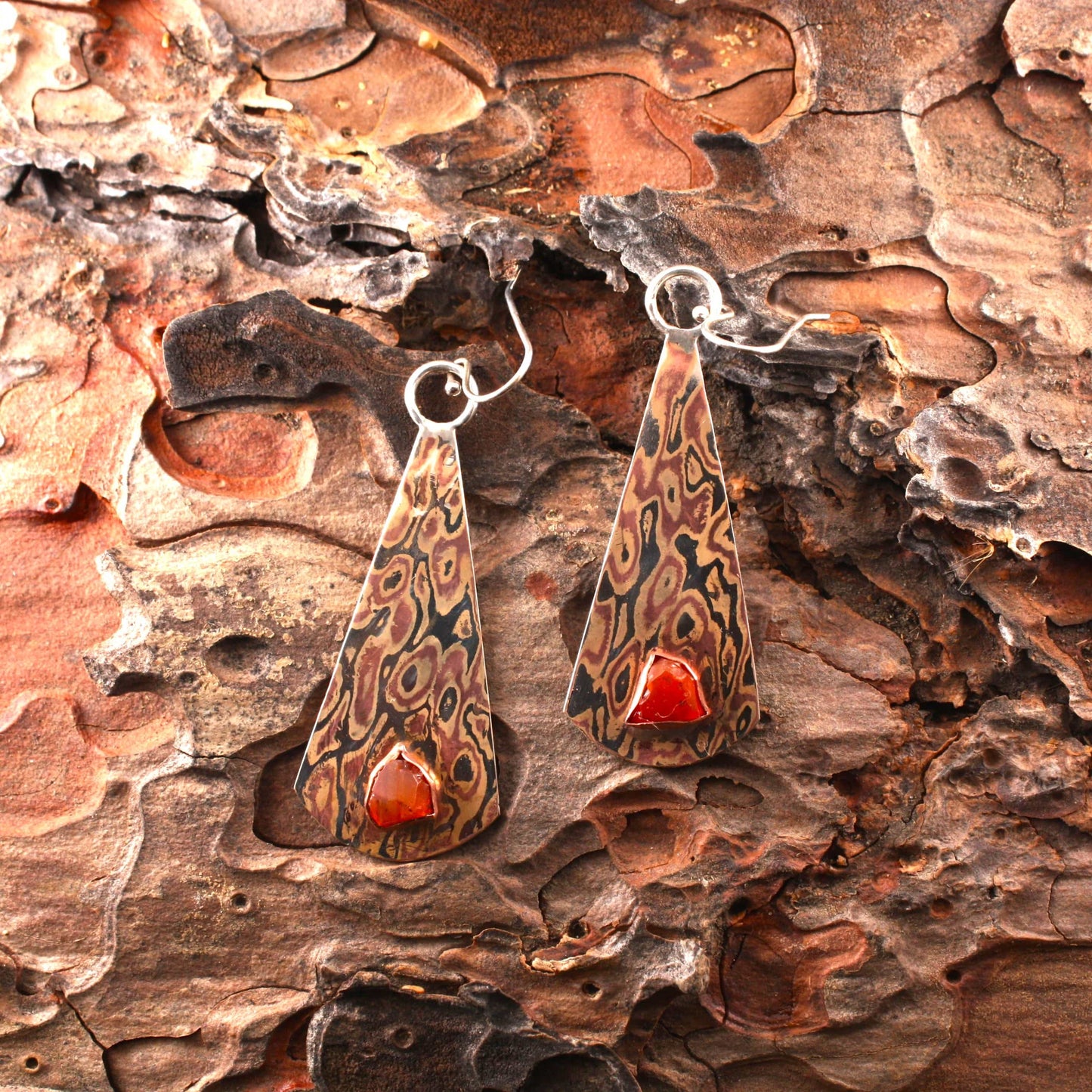 pendulum-mokume-earrings-with-carnelian