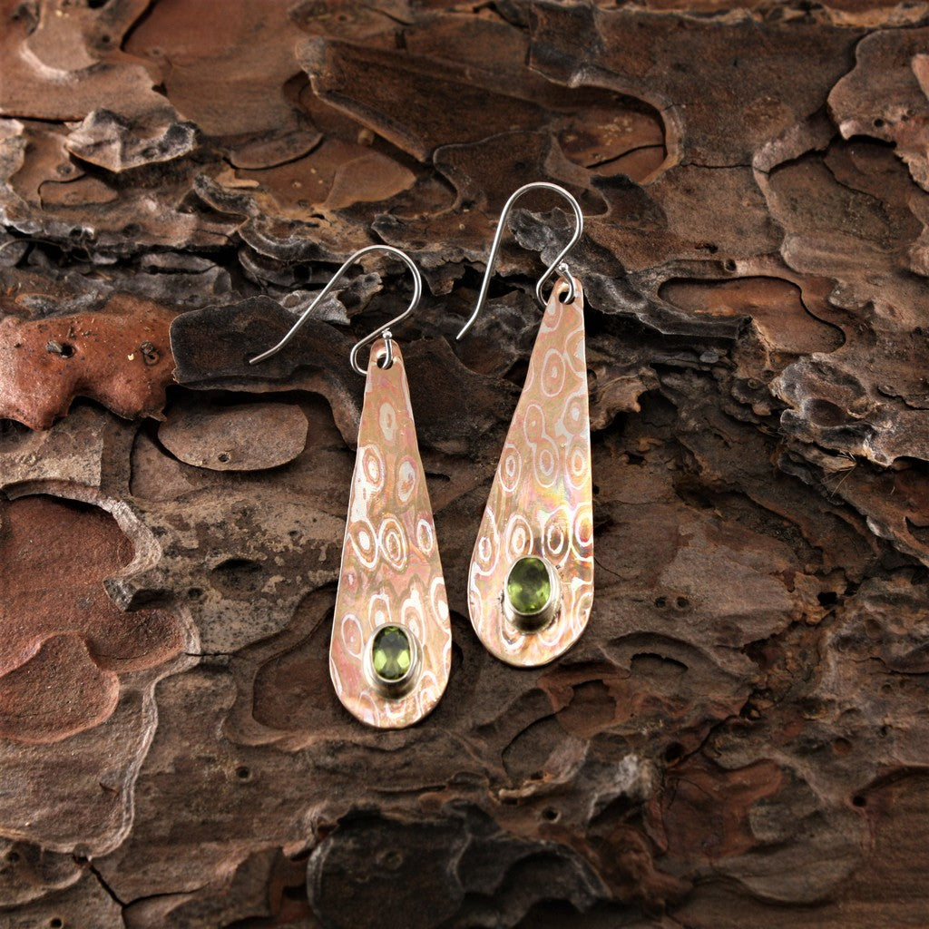 Mokume-Drop-Earrings-With-Peridot