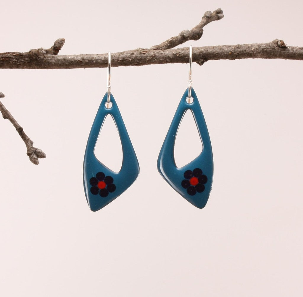 blue flower trapeziod earrings
